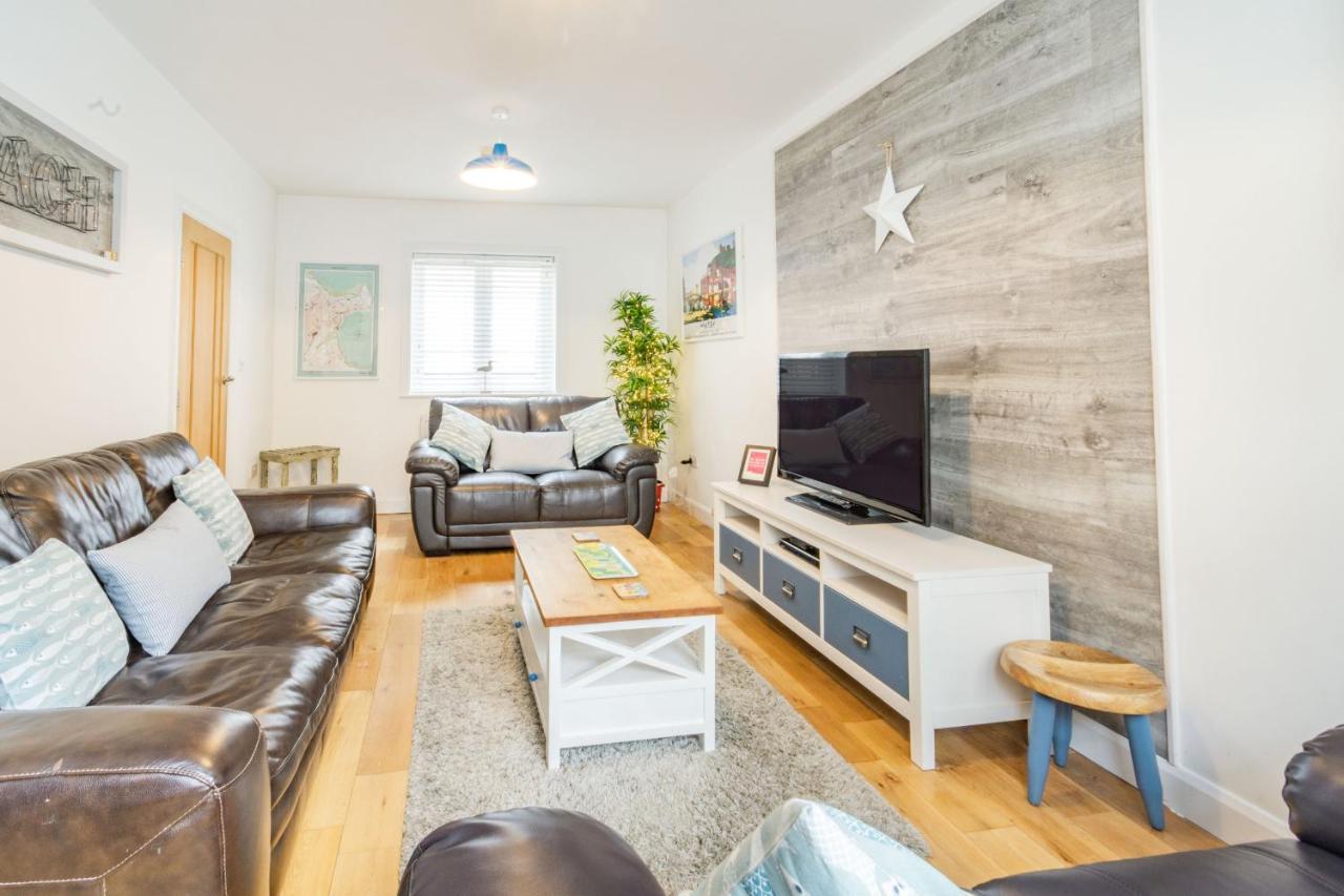Quayside House *