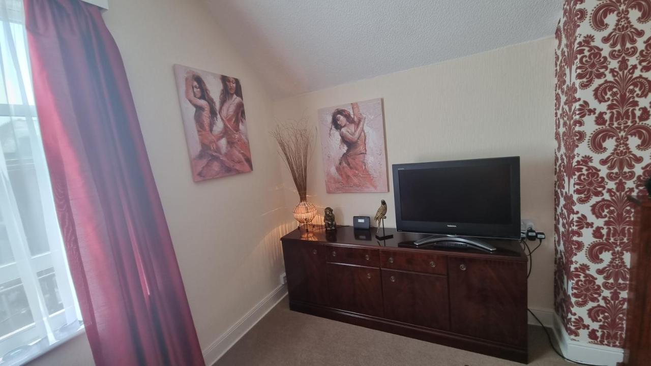 Cruden - Second Floor