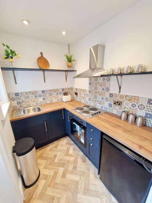 Brand New In The Heart Of * Scarborough