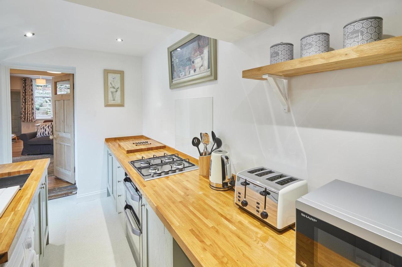 Host & - 1 Coastguard Holiday home *