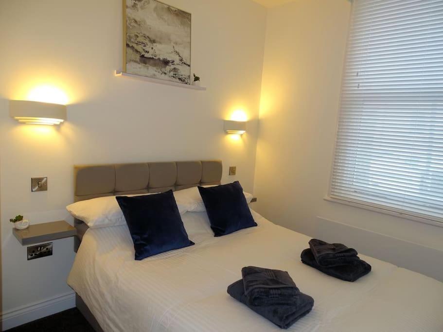 3 - Queens Court Apartment Scarborough