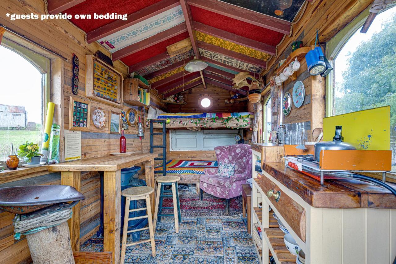 2 X Double Bed Glamping Wagon In Dalby Forest Holiday home *