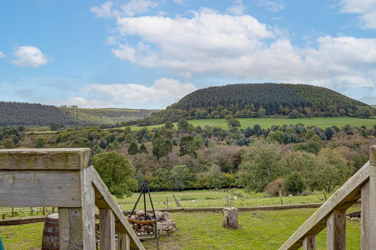 2 X Double Bed Glamping Wagon In Dalby Forest *