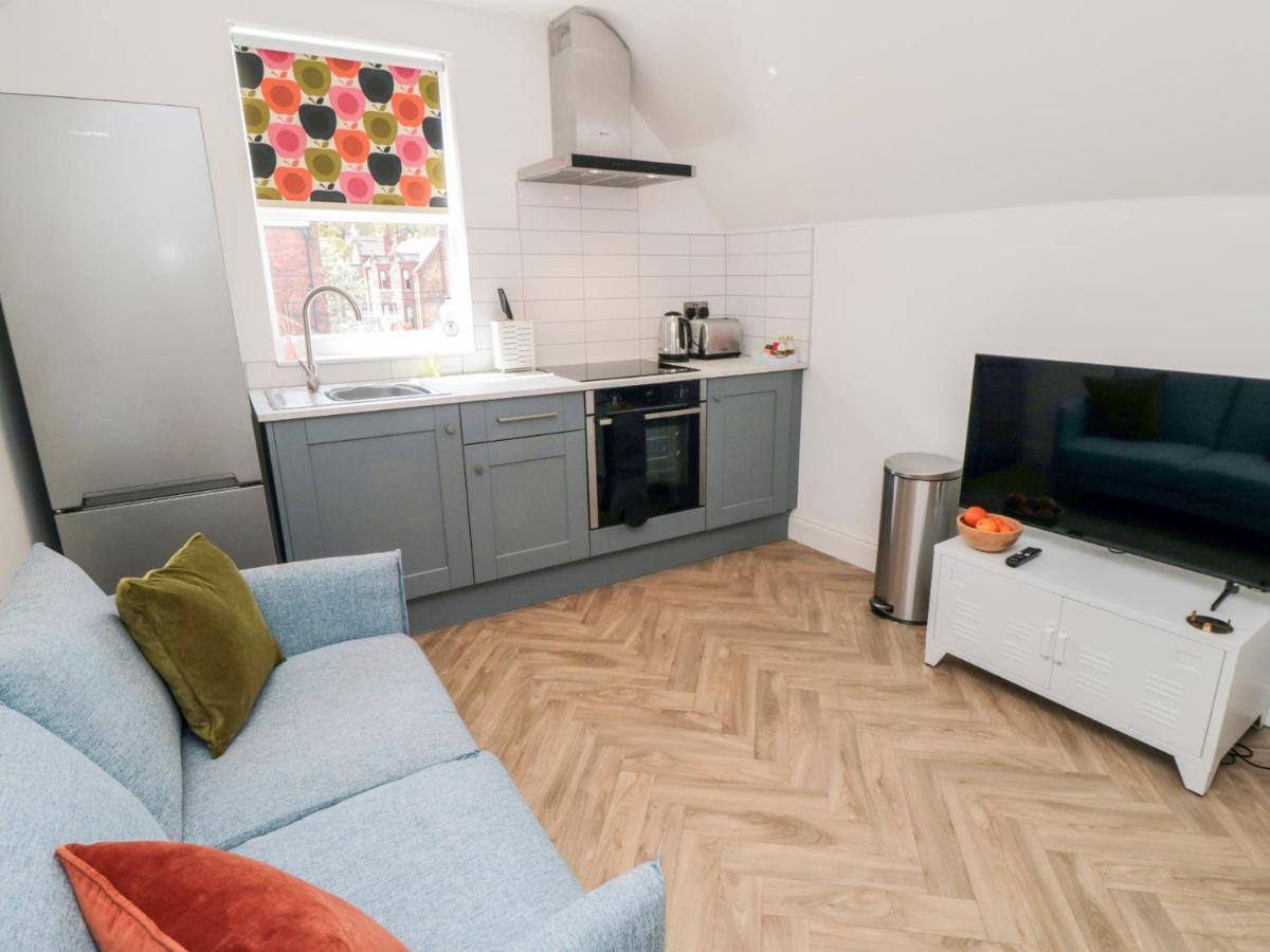 The Salthouse 3 *