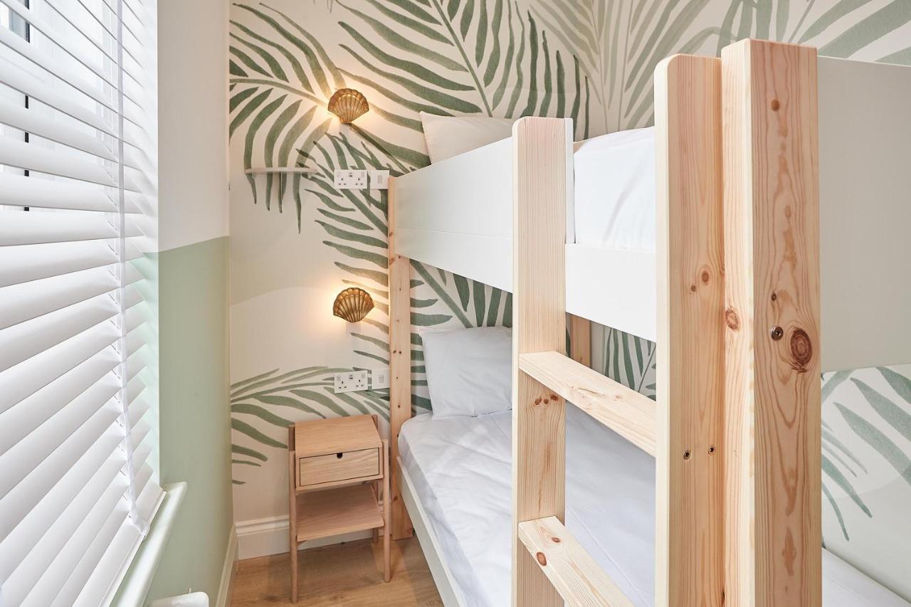 Host & - House Hotel *