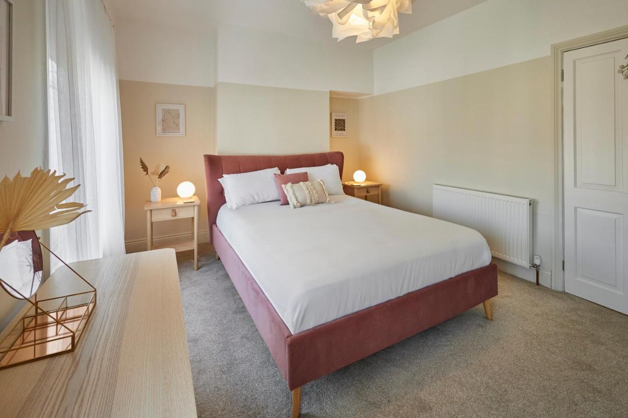 Host & - Luna Terrace Holiday home *