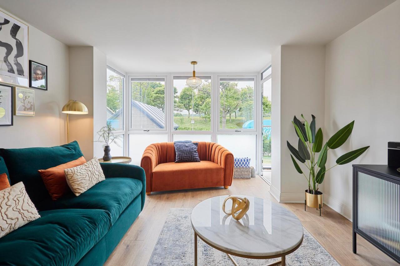 Host & - View Luxury * Scarborough