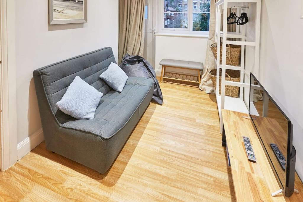 Apartment South Bay Garden Scarborough