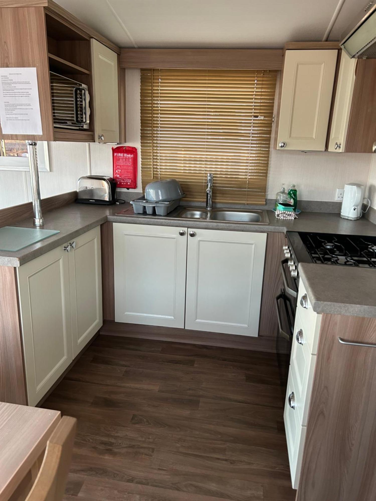 3 Bedroomed Caravan With Amazing Sea Views! Scarborough