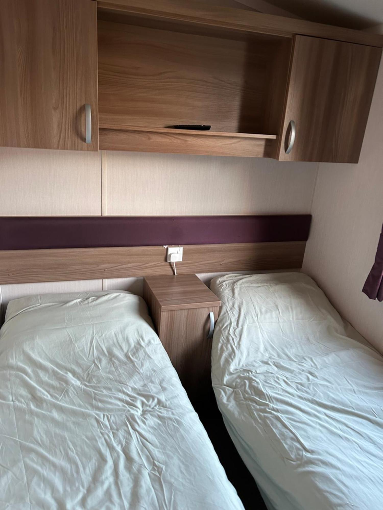 3 Bedroomed Caravan With Amazing Sea Views! Scarborough