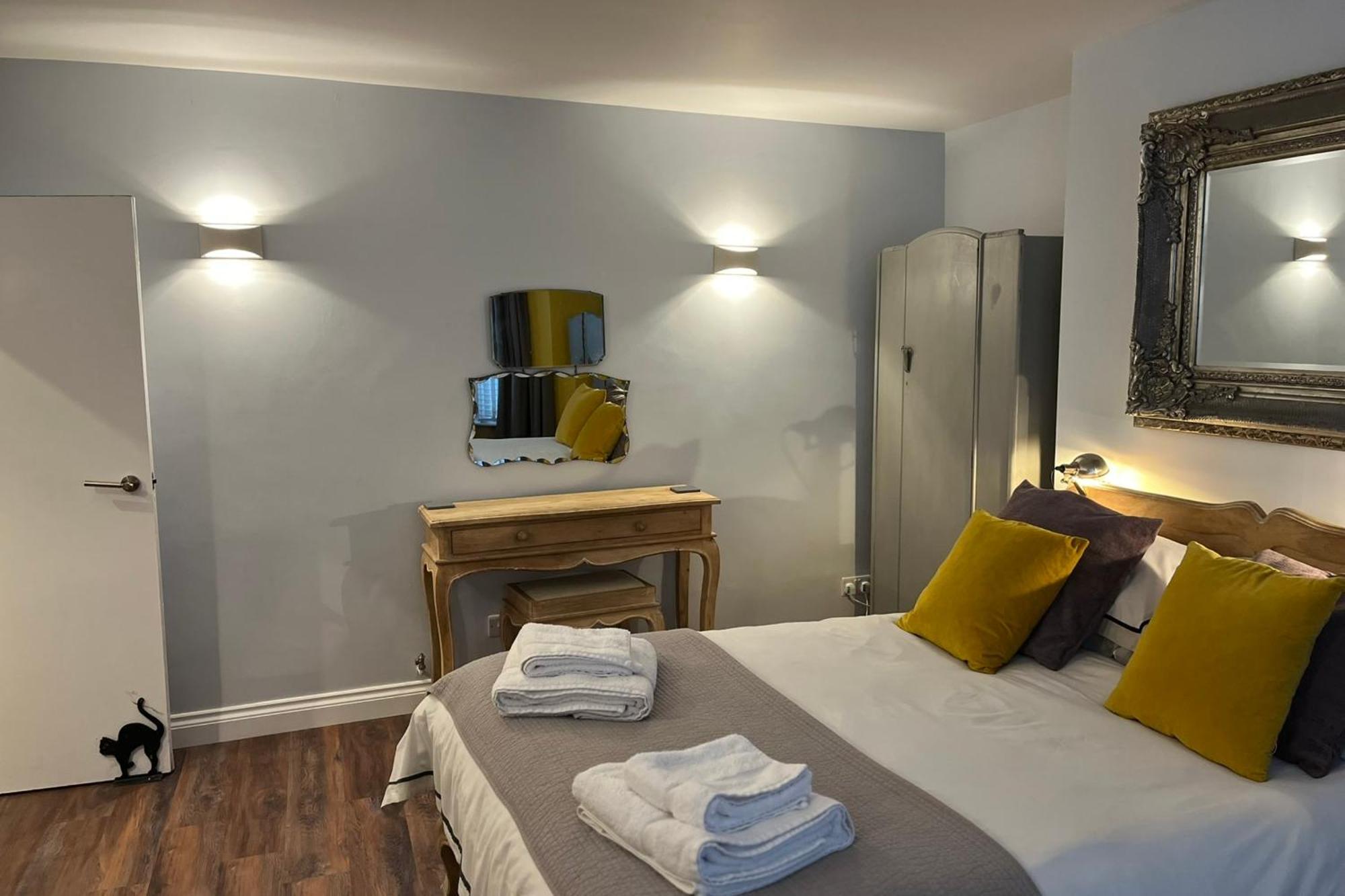 Seaside Hideaway - Free Onstreet Parking * Scarborough