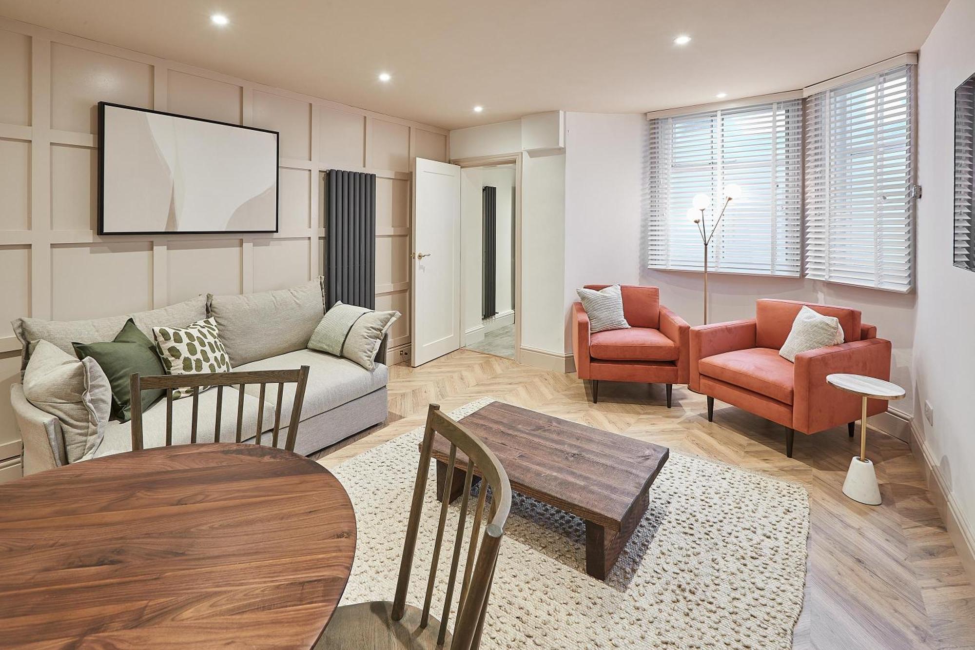 Sundowner Apartment *
