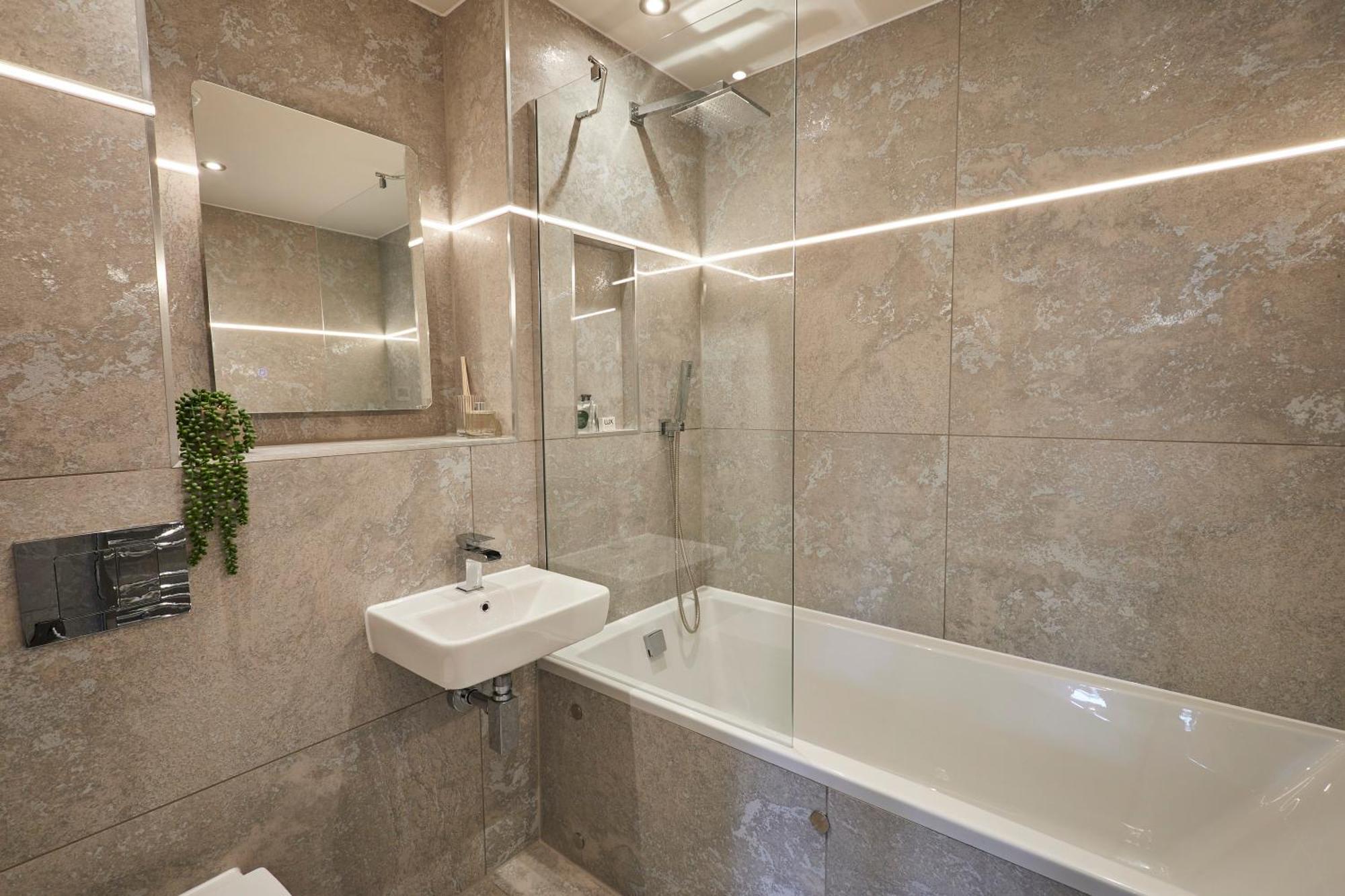 Host & - View Luxury Apartment *