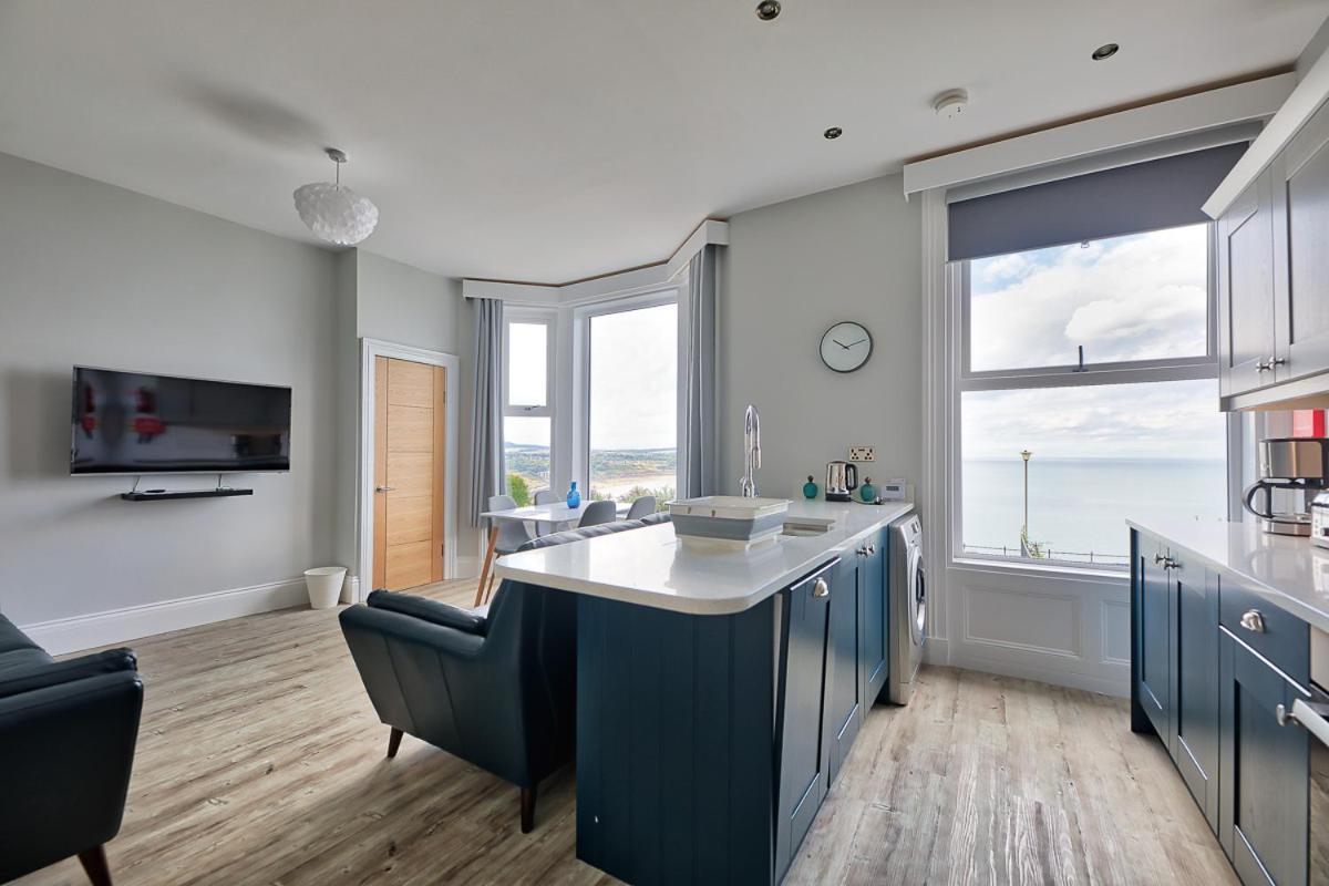 Bay View Apartment