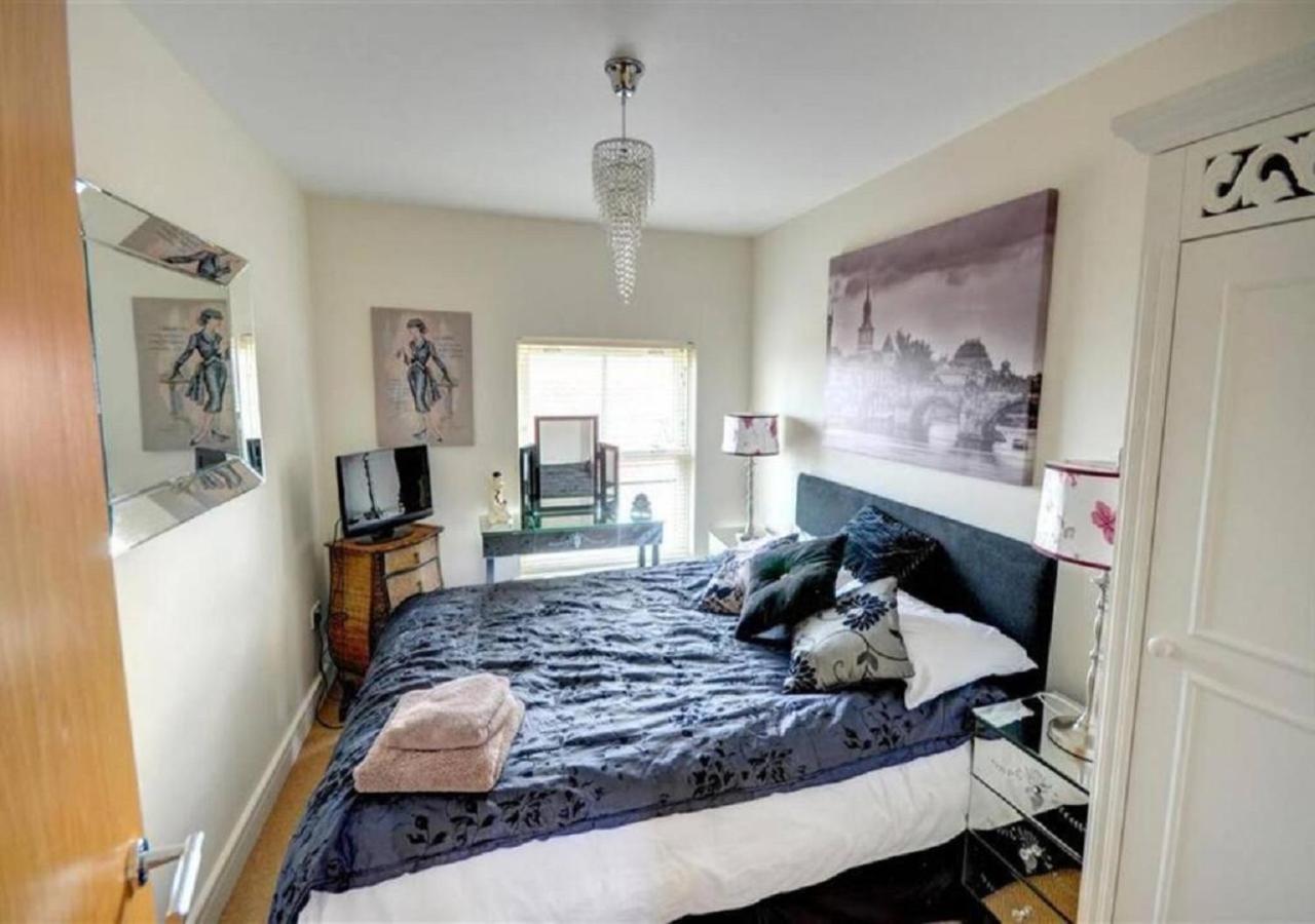 Kittiwake-top Floor Sea View Two Bedrooms * Scarborough