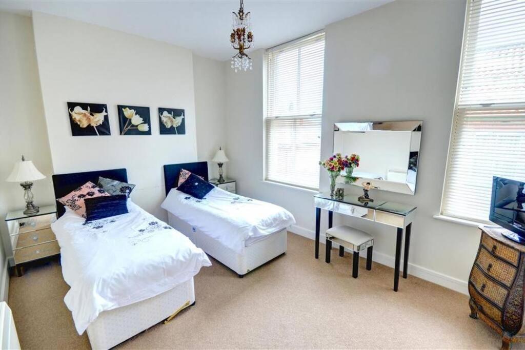Osprey - Modern In Fab Location - Sleeps Up To 5! Apartment