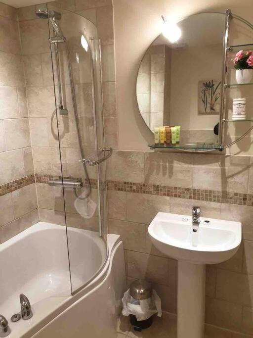 Seagull-charming Two Bed Ground Floor Retreat, Sleep 6 Apartment