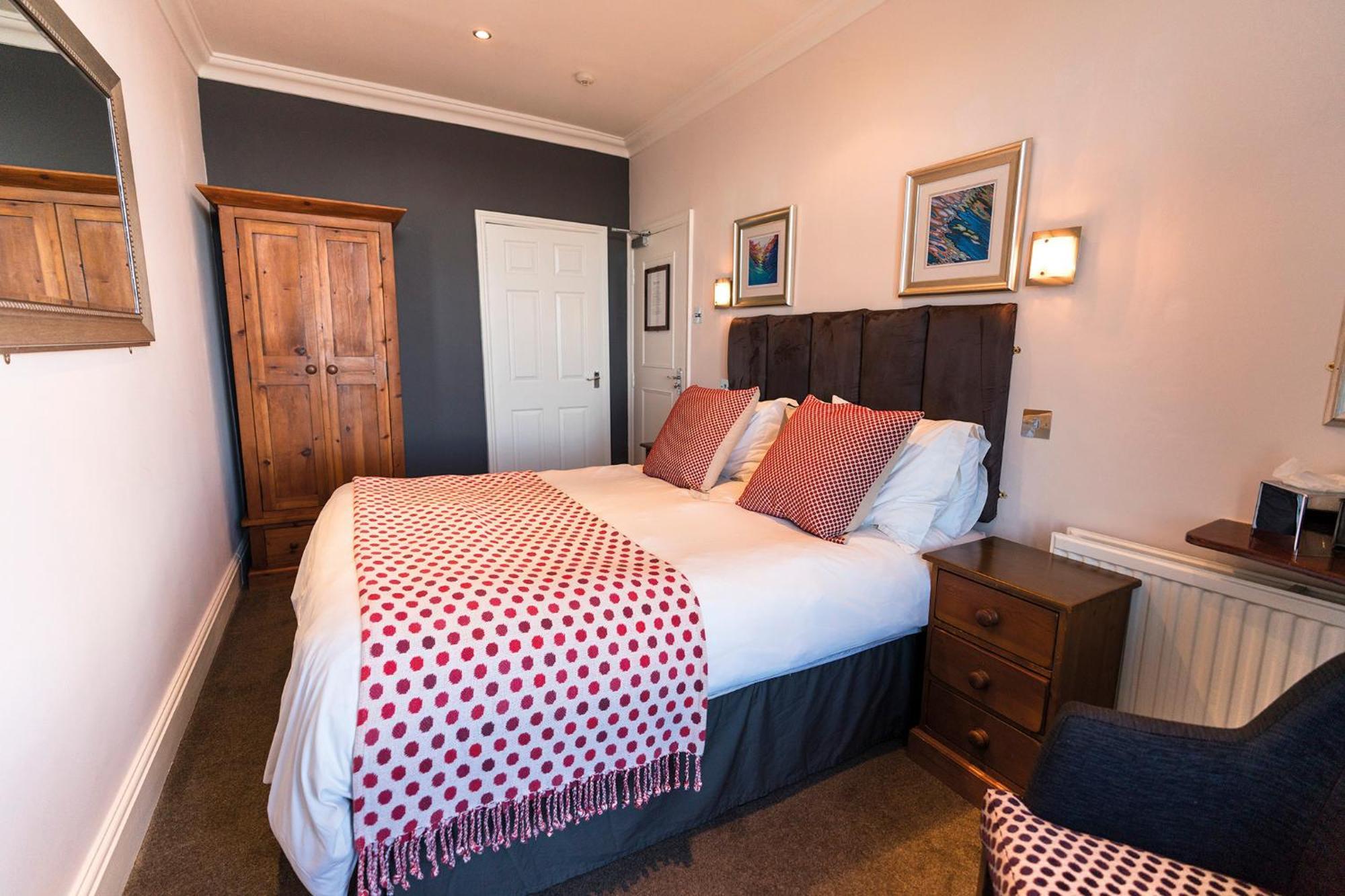 The Helaina Guest house 5*