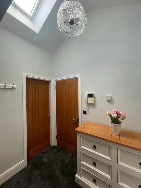 Penthouse Flat In Scarborough