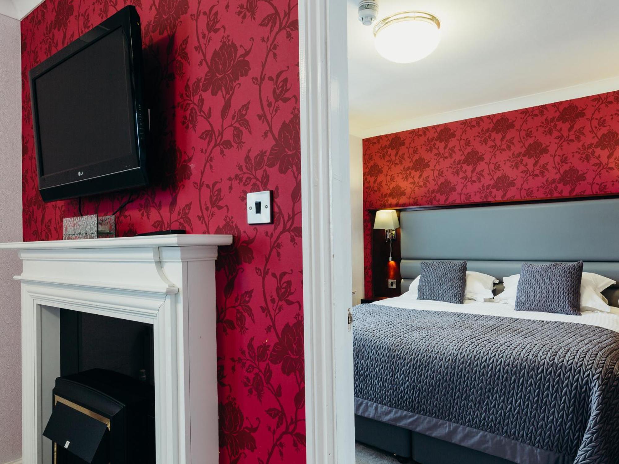 Crown By Compass Hospitality Scarborough