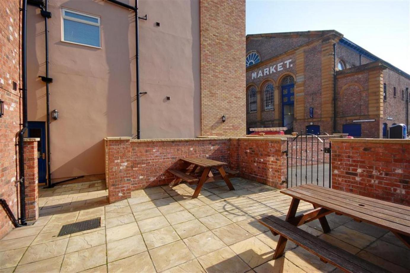 Hotties House - Two-bed Cottage, Dog-friendly & Off-street Parking - Apartment *