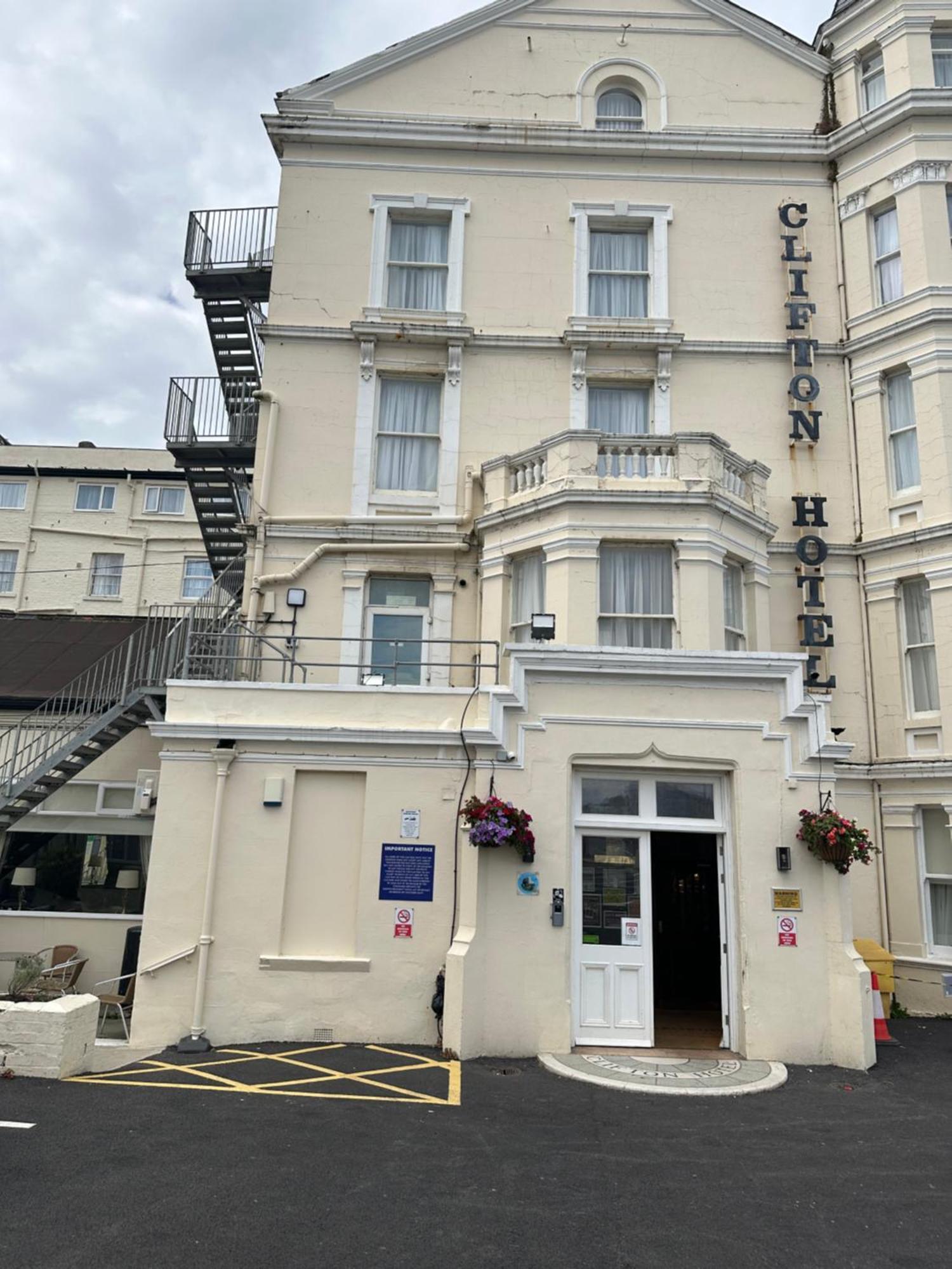 Hotel Clifton