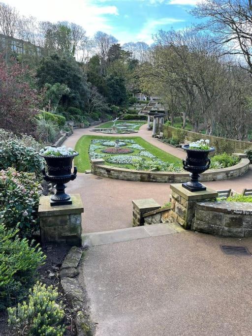 Strathmore Scarborough, Pool, Gym, Parking Apartment *