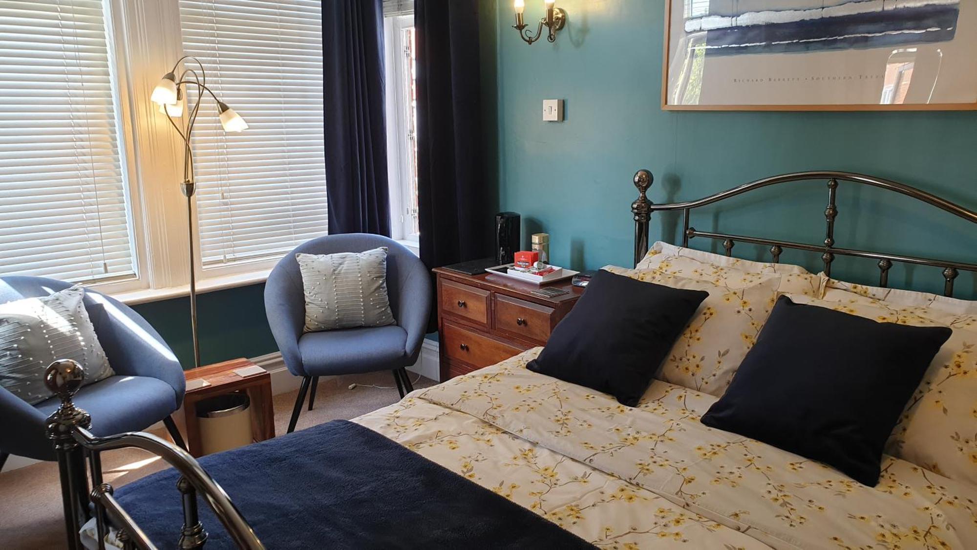 Guest house St Michael's Boutique B&b, North Bay, Scarborough, North Yorkshire, With Free Parking And Free Wi-fi 3*