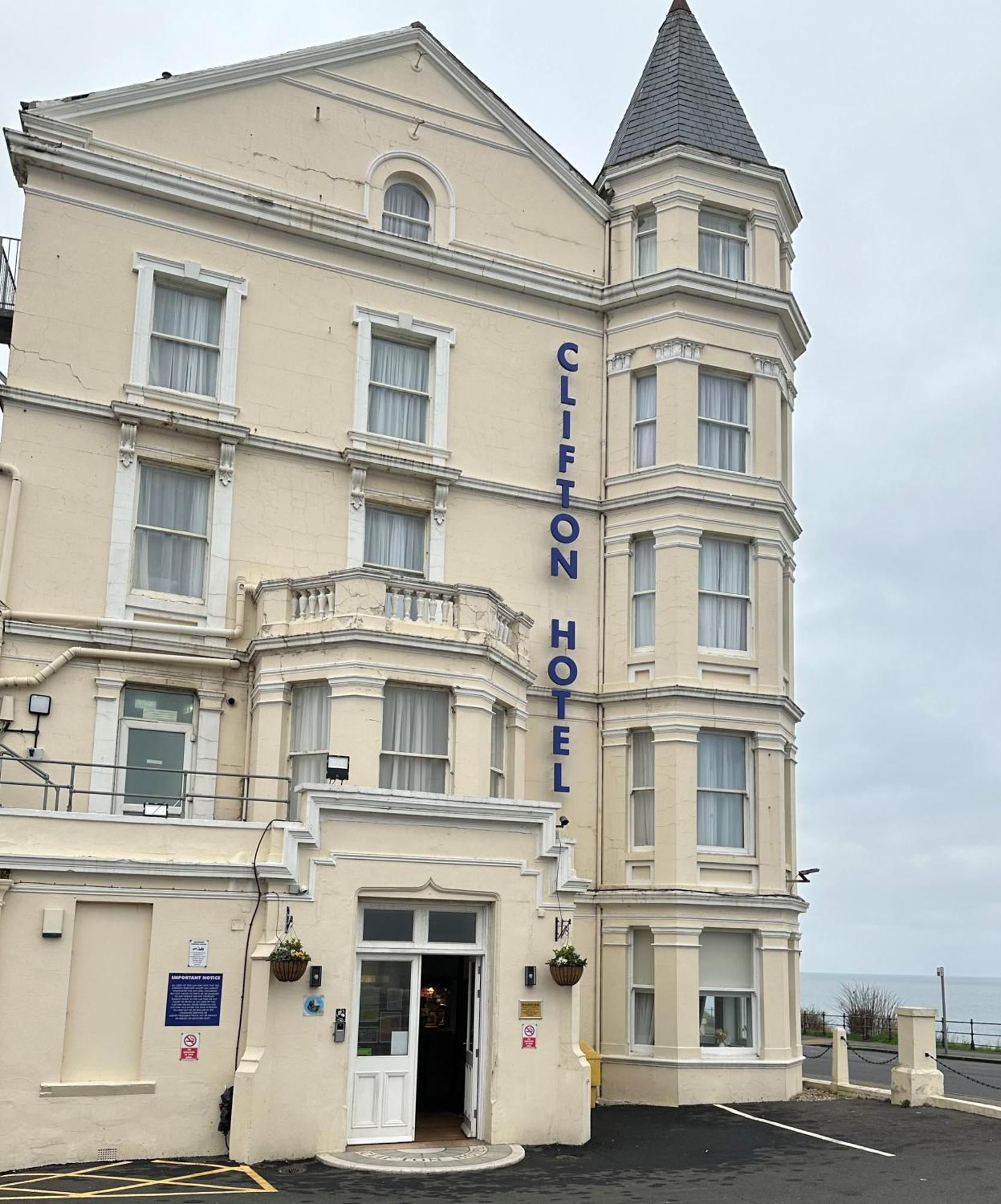 Clifton Hotel