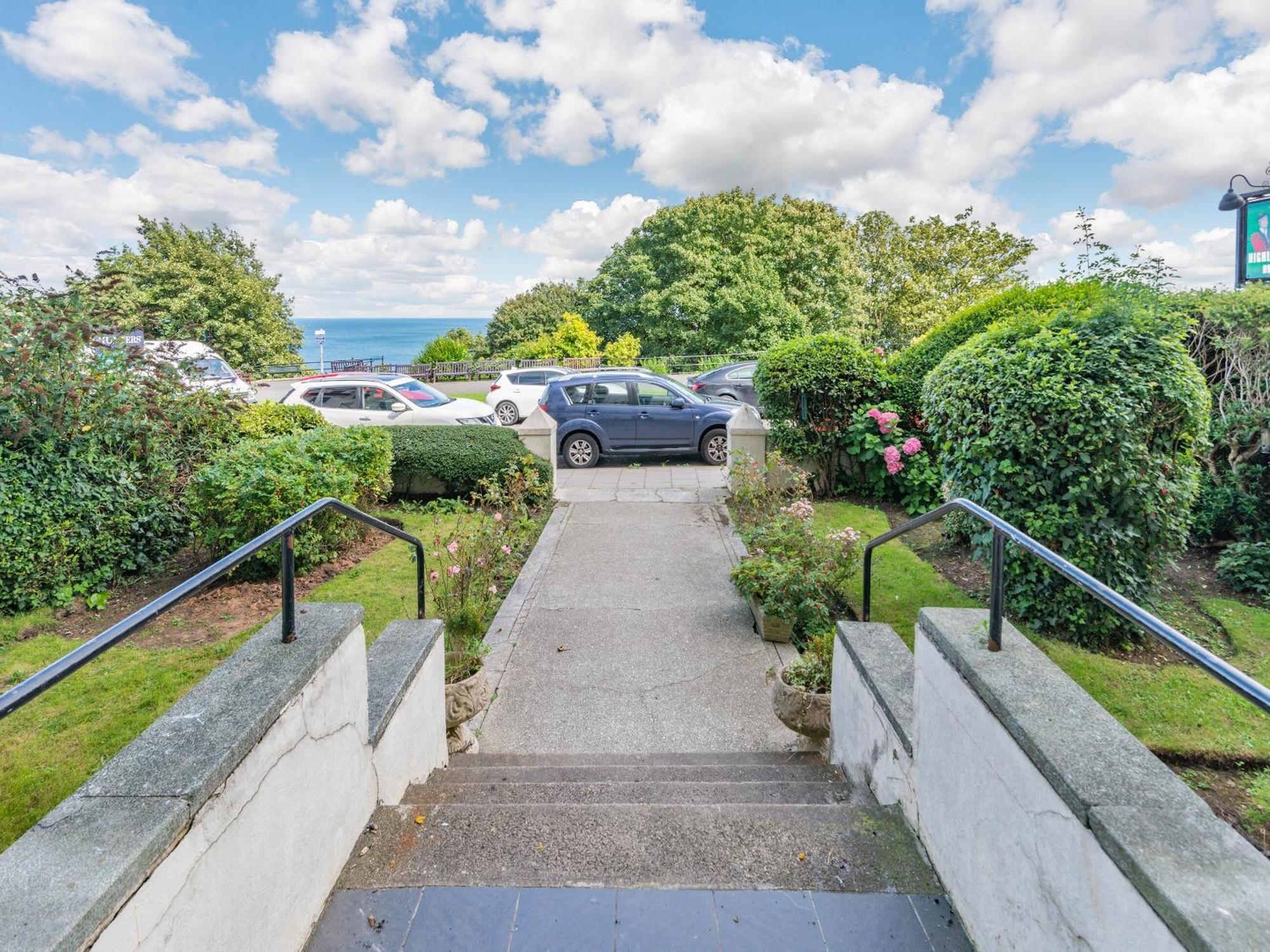 Sea View At The Oaklands