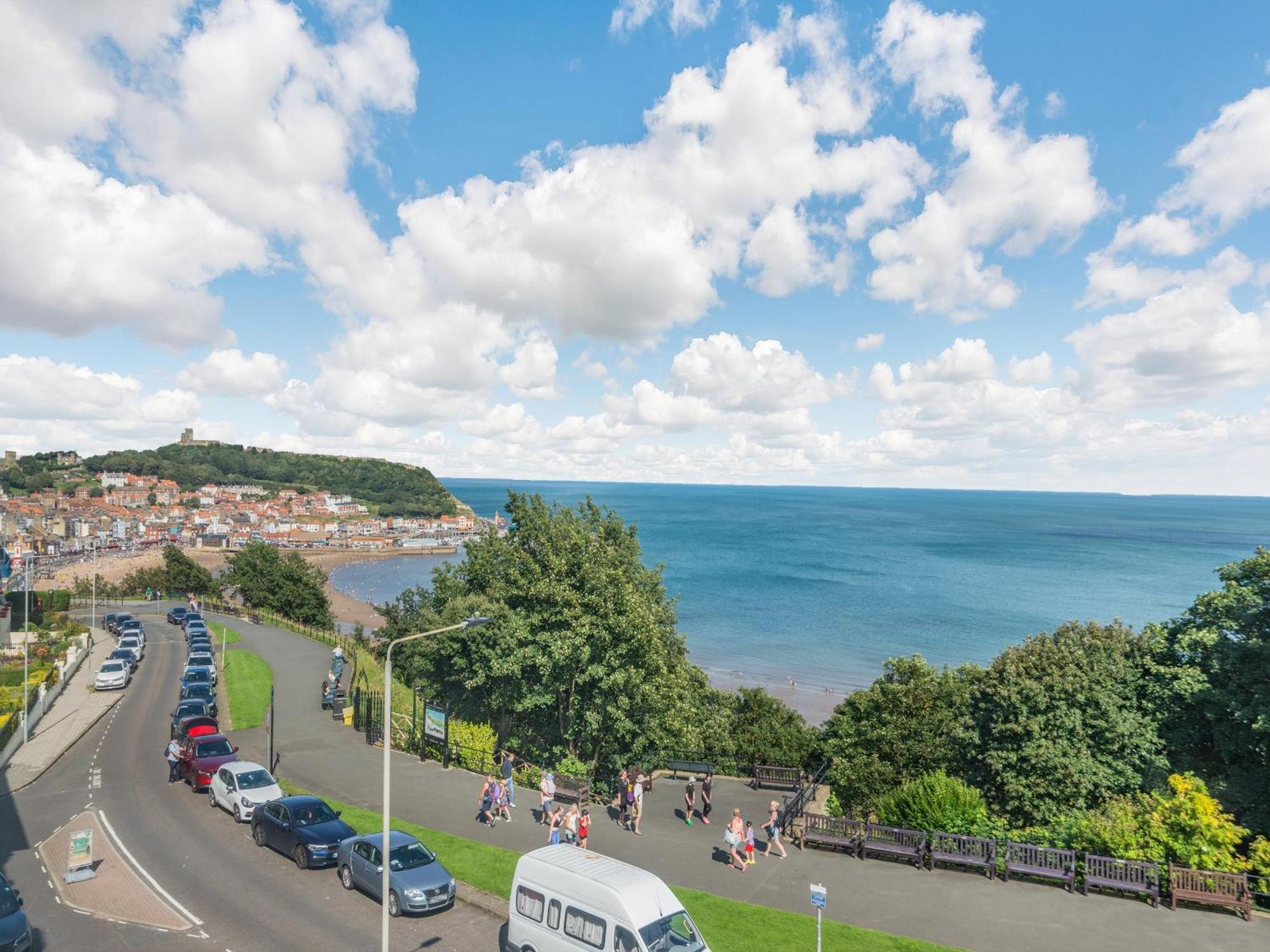 Sea View At The Oaklands *