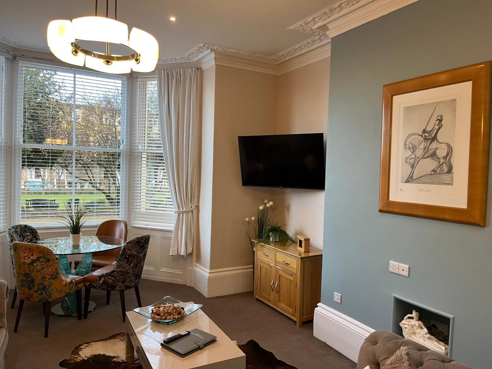 Apartment Strathmore Scarborough, Pool, Gym, Parking Scarborough