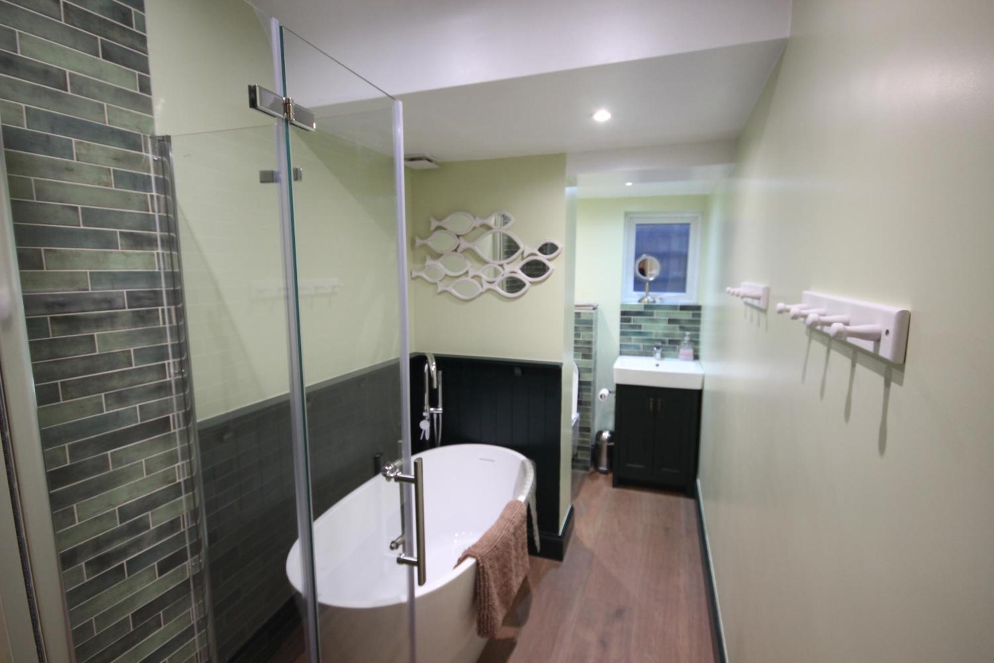 Seaside Hideaway - Free Onstreet Parking Holiday home