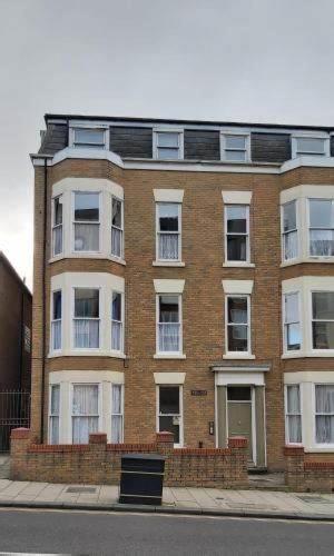 Apartment Keepers Rest - *
