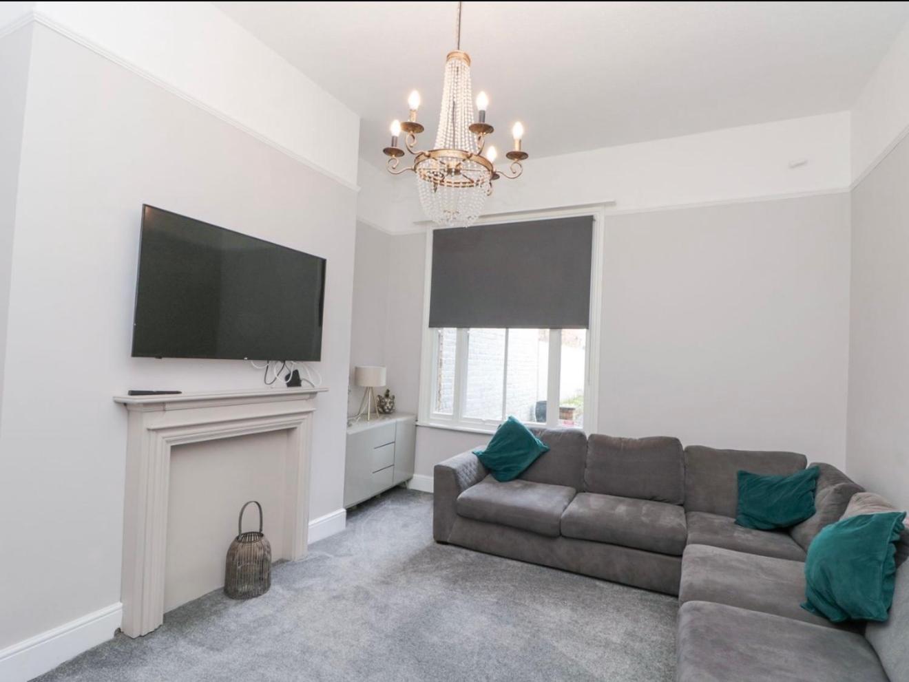 Westbourne House Holiday home *