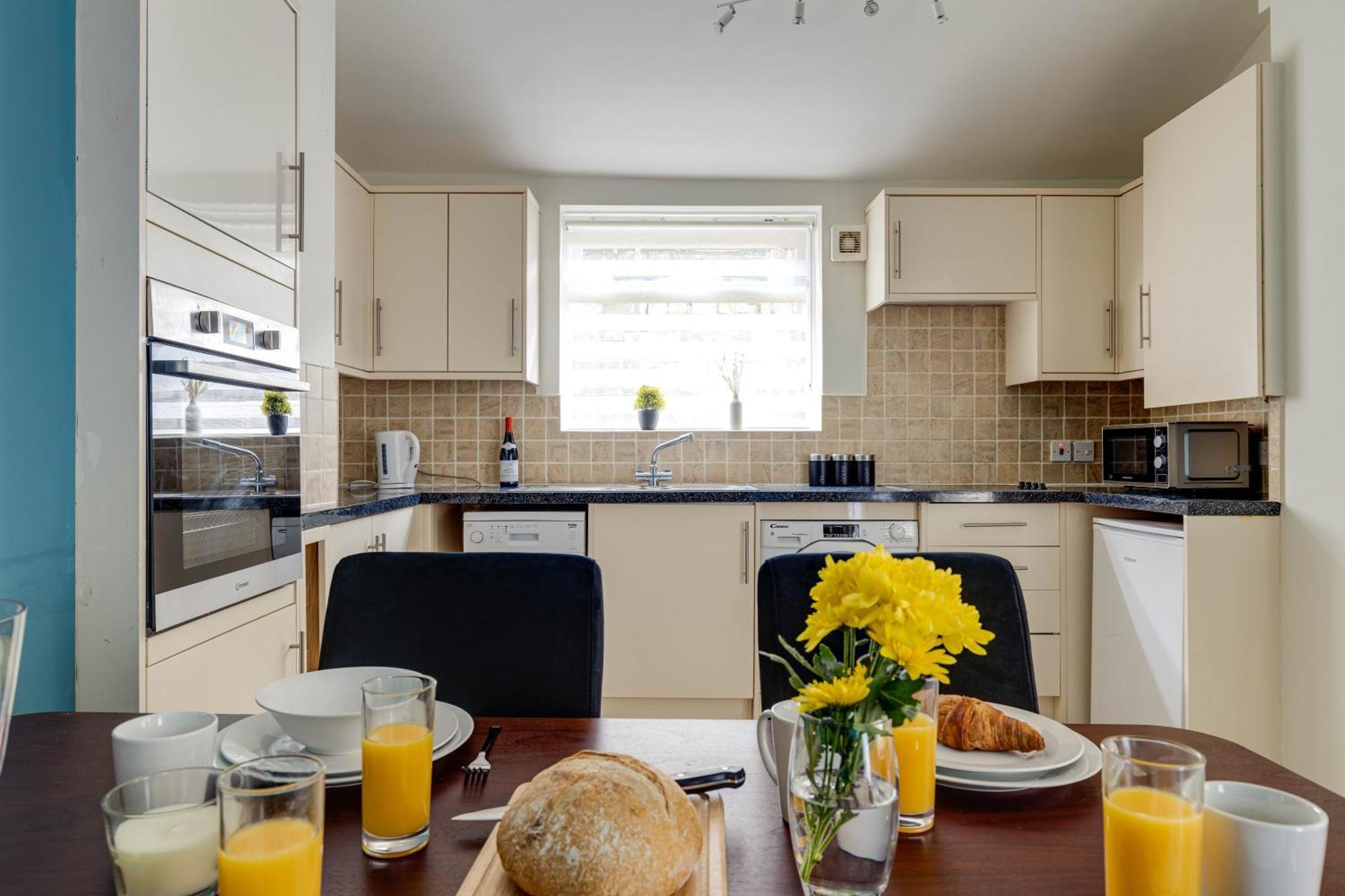 Esplanade Garden Apartment Scarborough