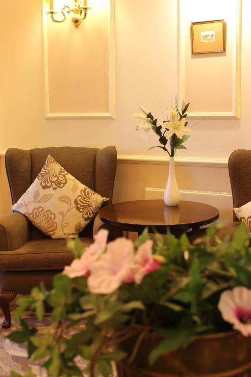The Crescent 3* Scarborough