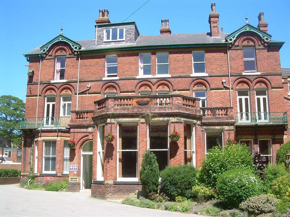 Gables 3*