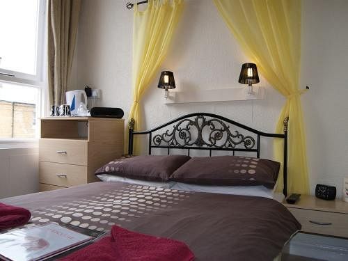 Derwent House 3*