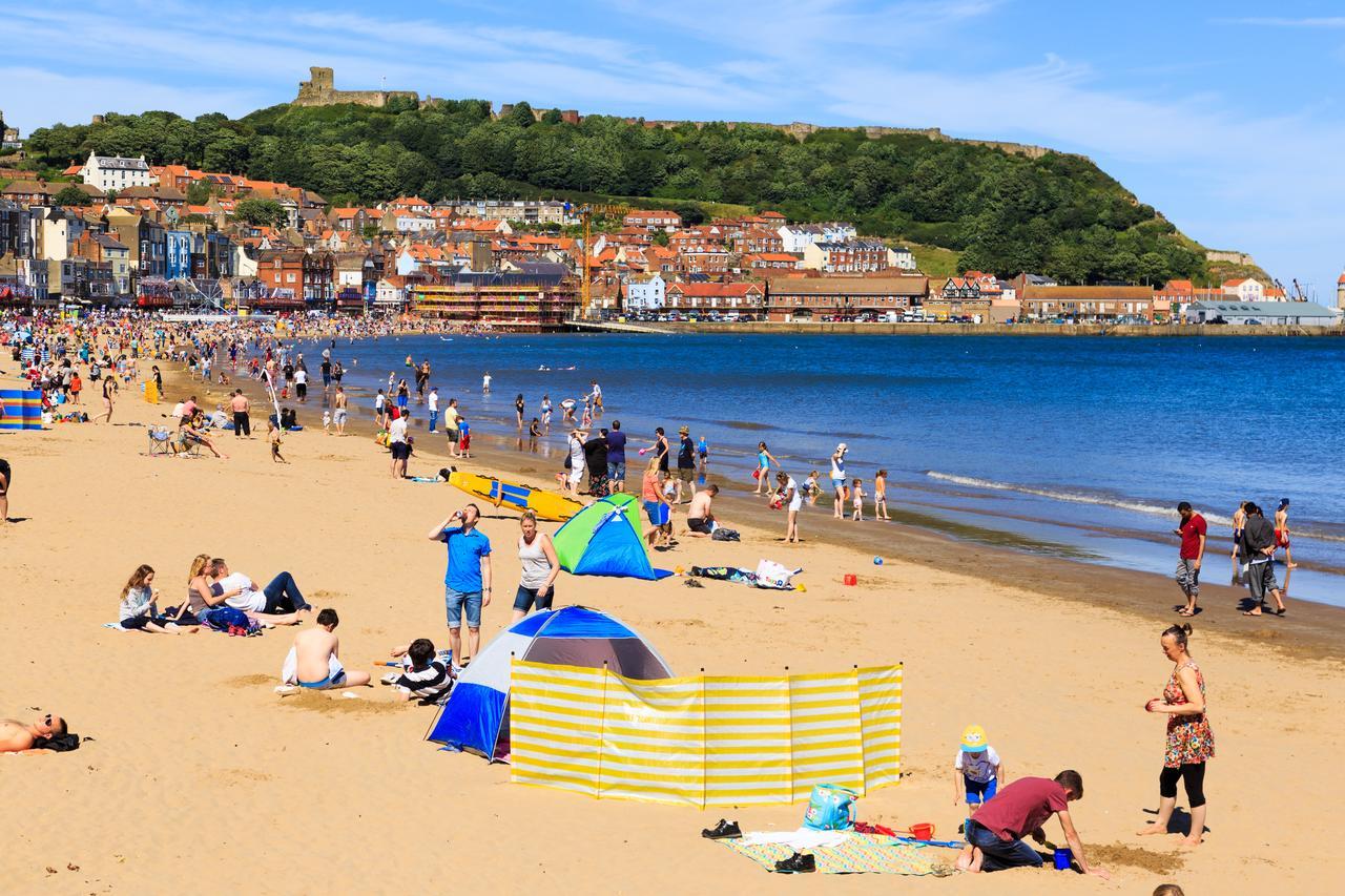 Guest house North Bay Scarborough