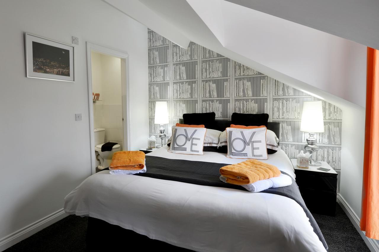 Guest house North Bay Scarborough