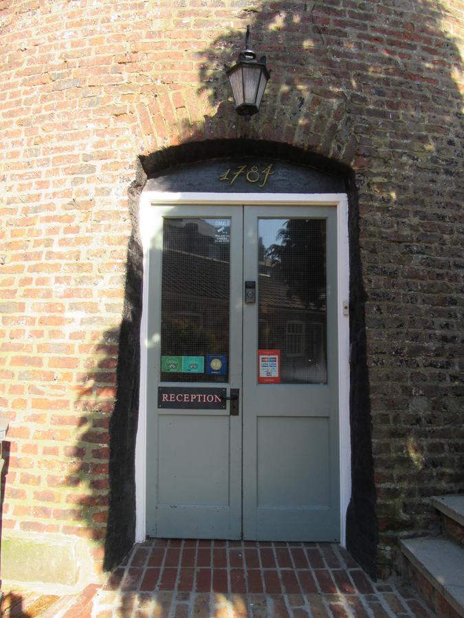 The Windmill 3*