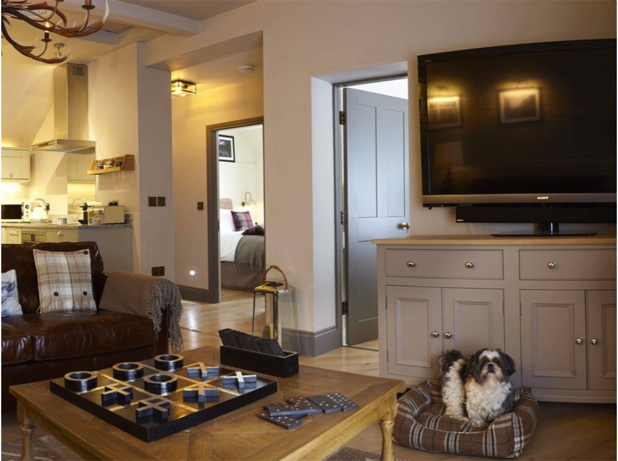 The Plough & 5*