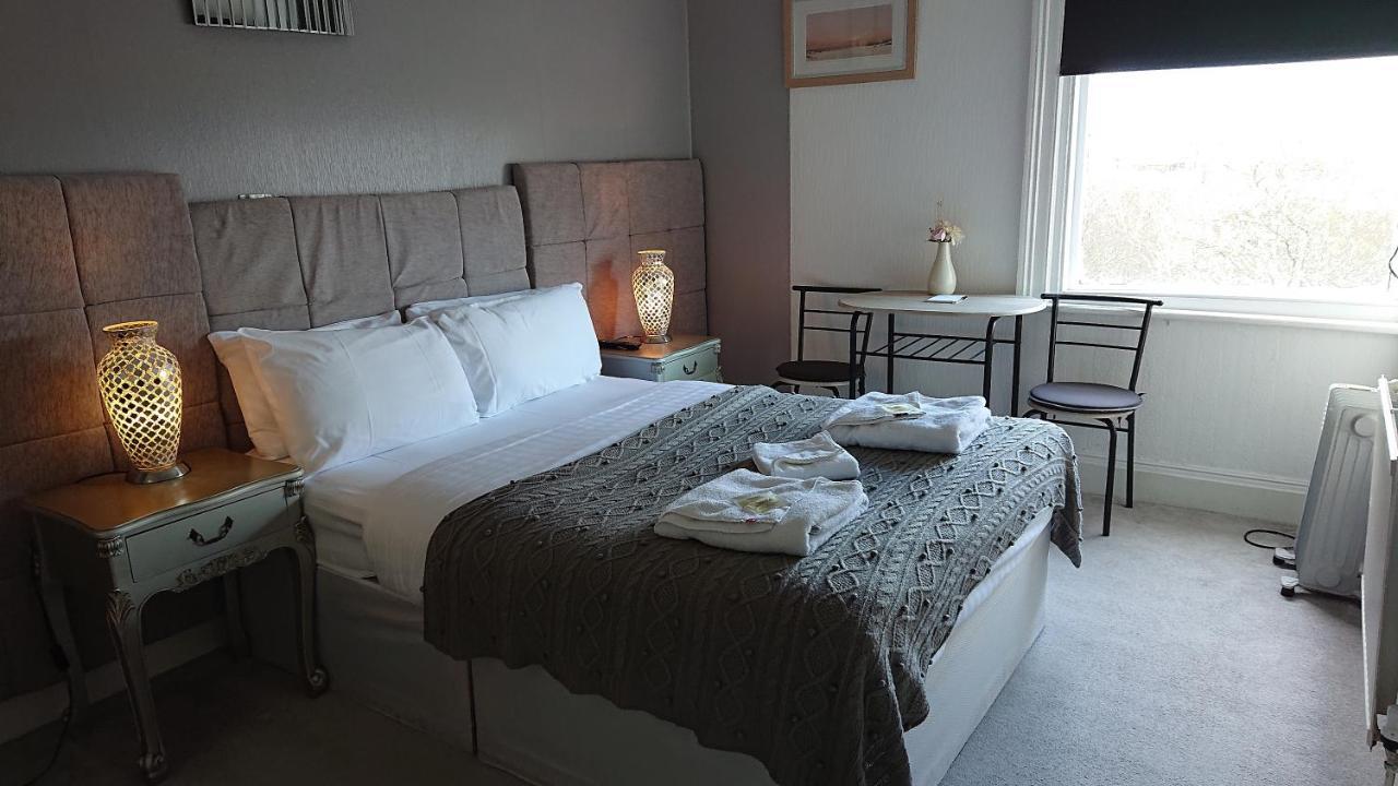 Hotel Marine 2*