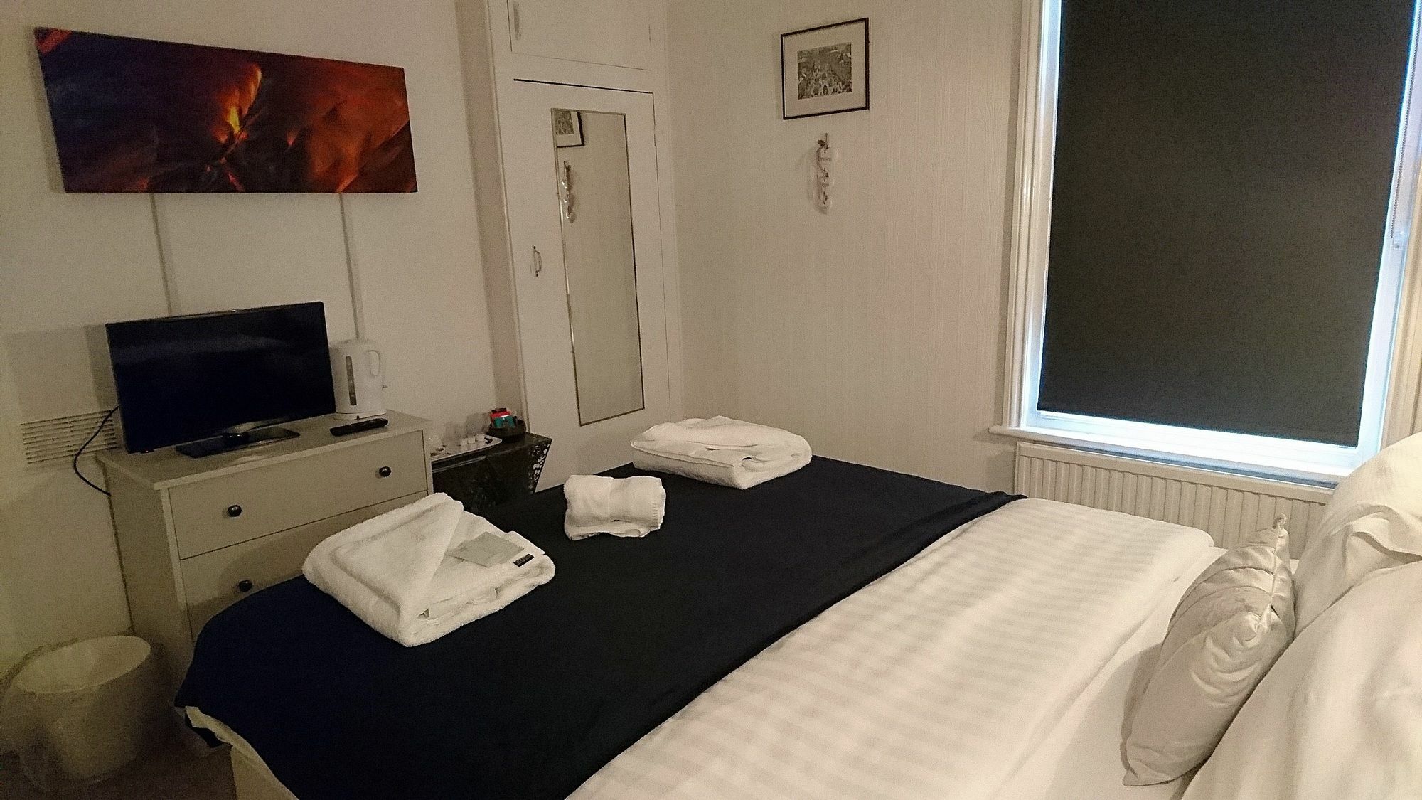 Marine Hotel