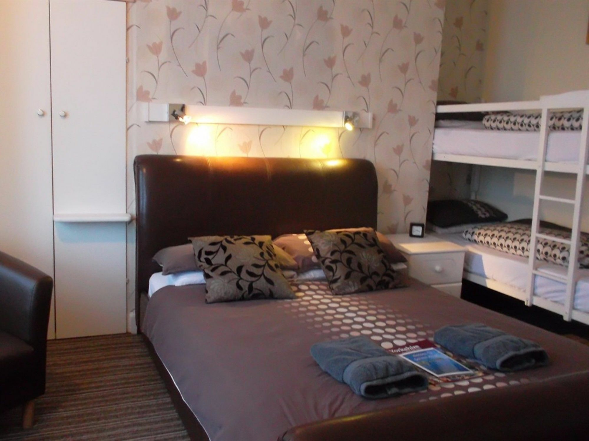 Derwent House 3* Scarborough