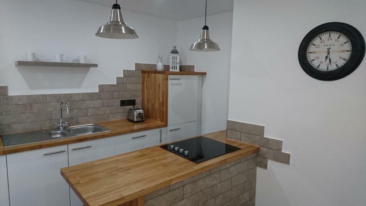 Marine View Apartment *