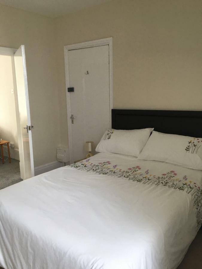 Parade Holiday Apartments * Scarborough