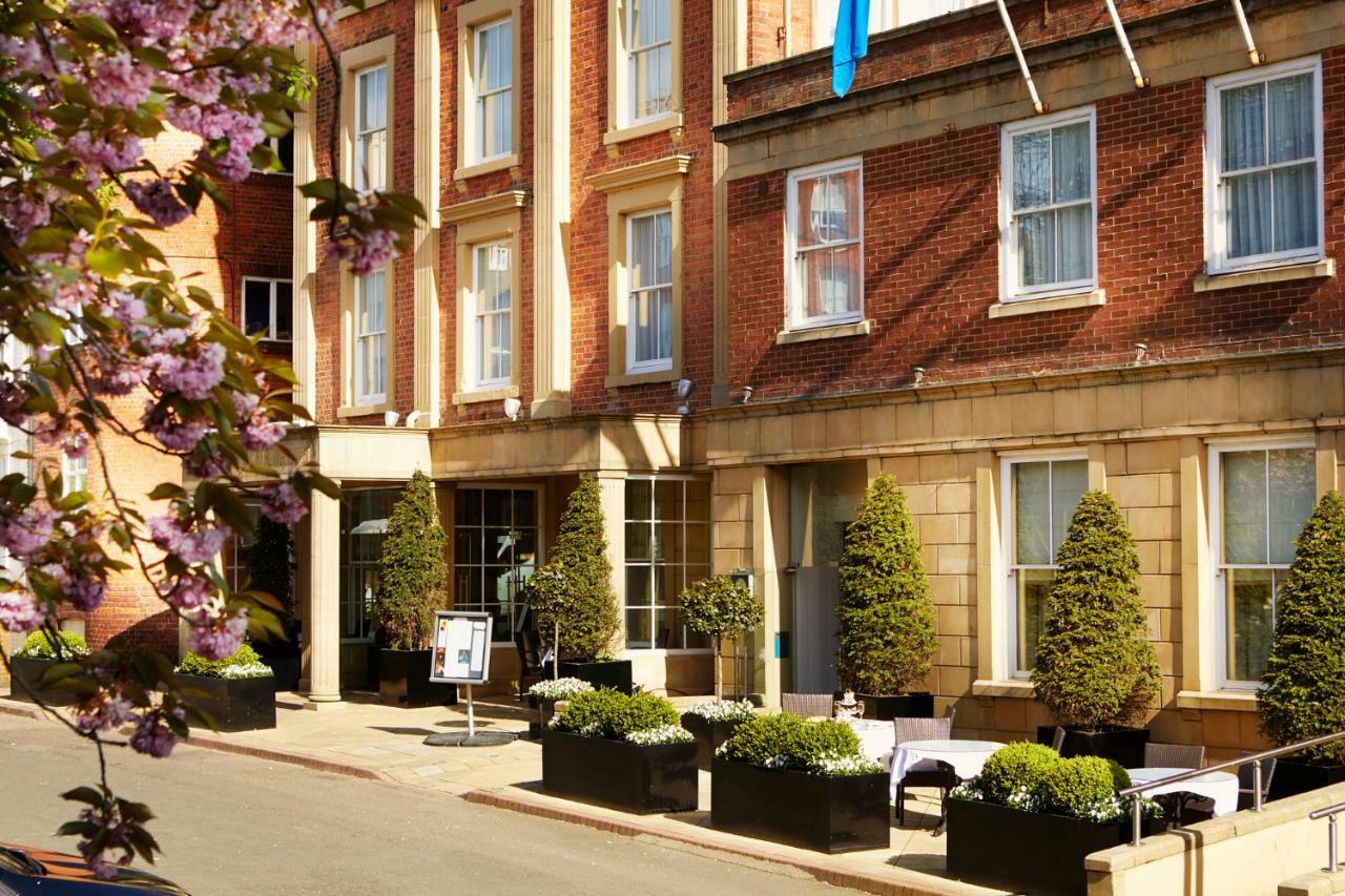 Palm Court Hotel 3*