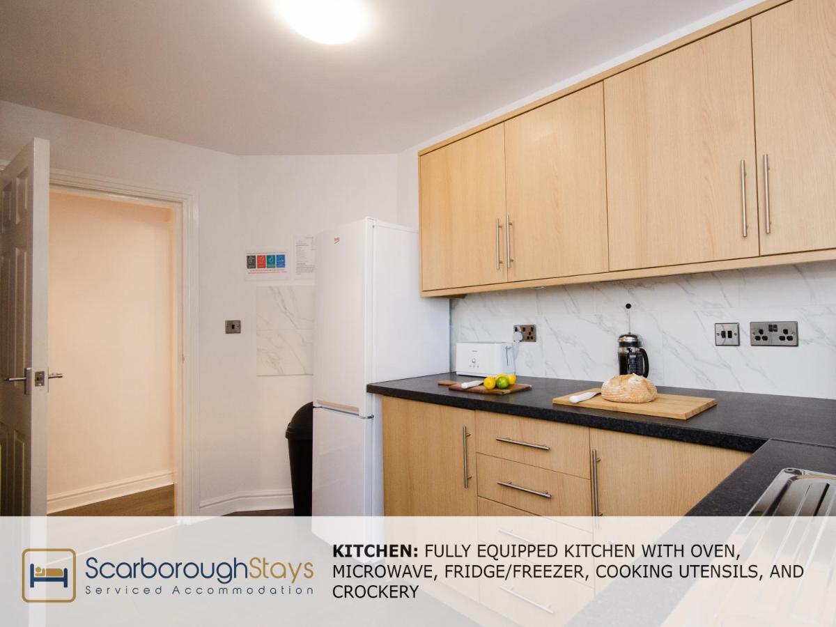 Holiday home Hibernia Place, 3 Bedroom Townhouse With Patio & Seating Area - Free Parking *